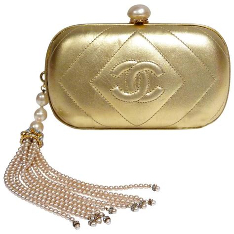 gold chanel clutches 2019|Chanel vintage clutch.